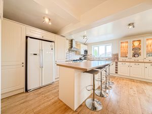 Photo 14- click for photo gallery